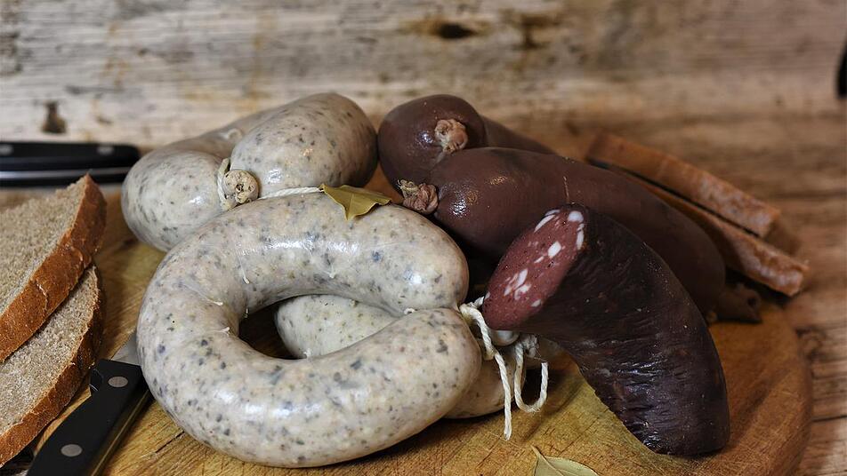 Leber- und Blutwurst sind feste Bestandeile der traditionellen Küche in Rheinland-Pfalz. Bei 