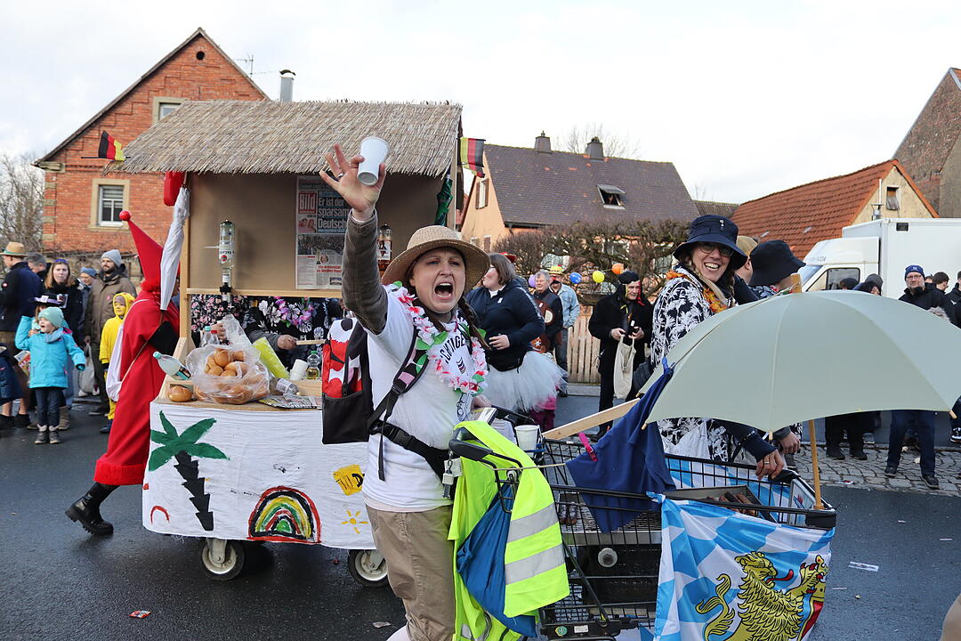 Die Hauptstrasse wurde zur Partymeile