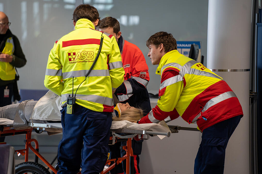 Großübung am Nürnberger Flughafen