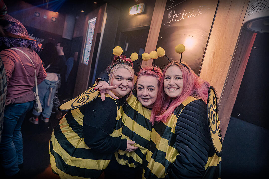 Gemeinsam Fasching feiern bis Montagmorgen!