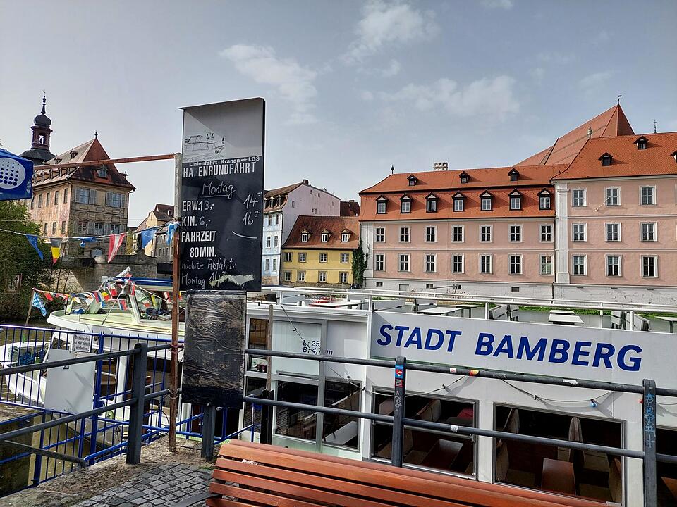 Wasser in Schiff "Stadt Bamberg" stellt Einsatzkräfte vor Rätsel - Ursache gefunden