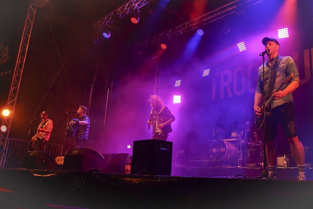 Troglauer - Heavy Volxmusic!