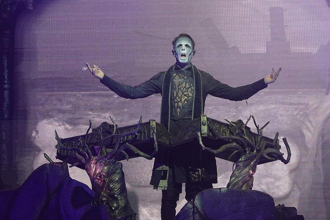 Powerwolf hat die Arena wahrlich zum Kochen gebracht!