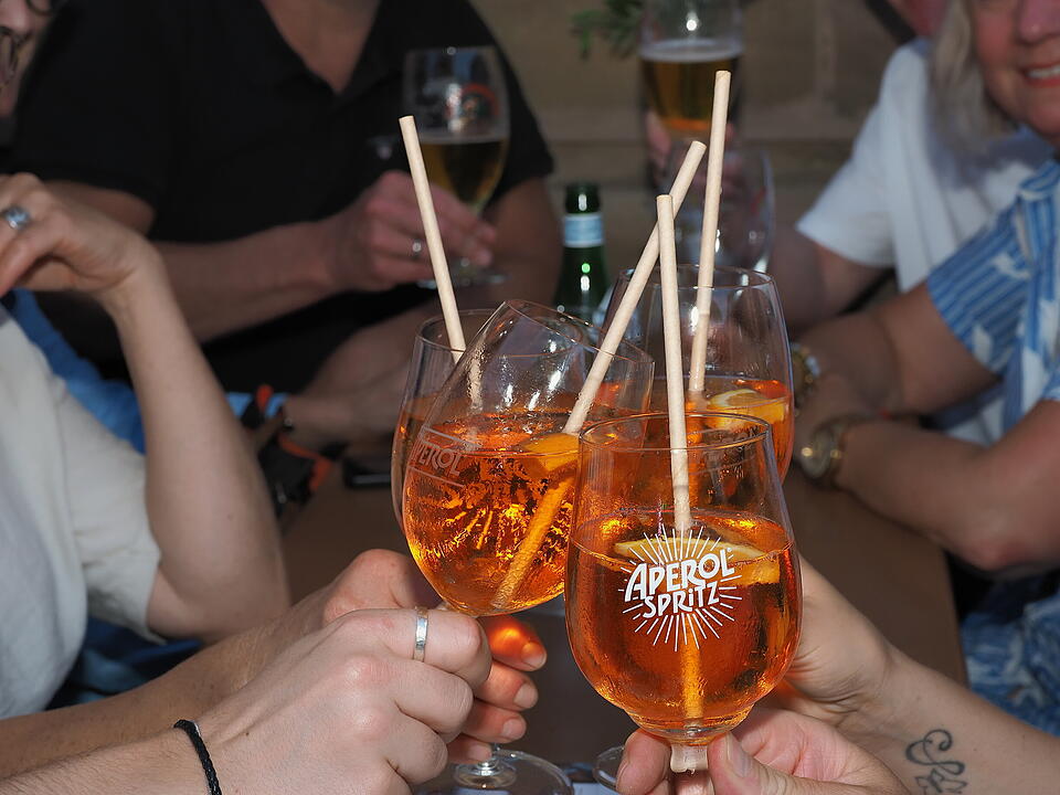 Aperitivo, Vino, Musica und mehr!