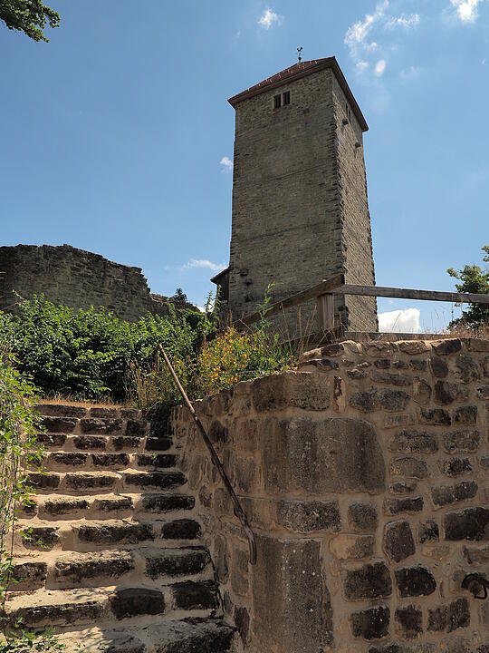 Die Lichtenburg ist eine Ruine auf dem Schloßberg.