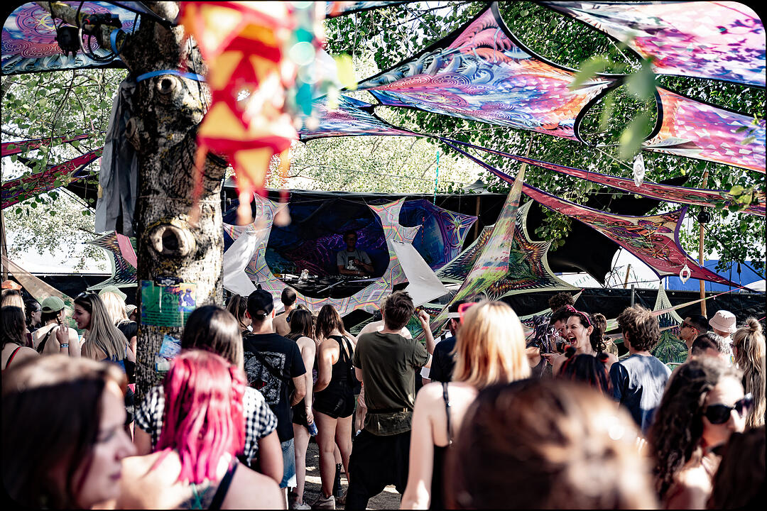 Love, Fire & Electronic Beats!