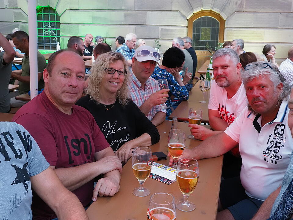 Aperitivo, Vino, Musica und mehr!