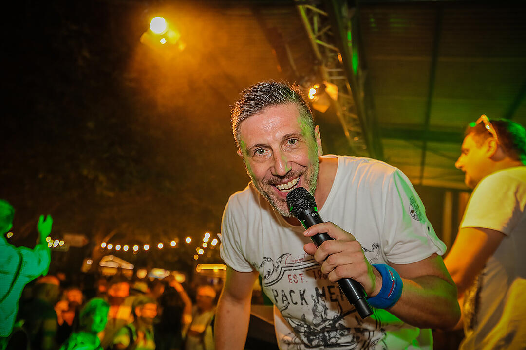 Impressionen vom größten Weinfest in Franken!