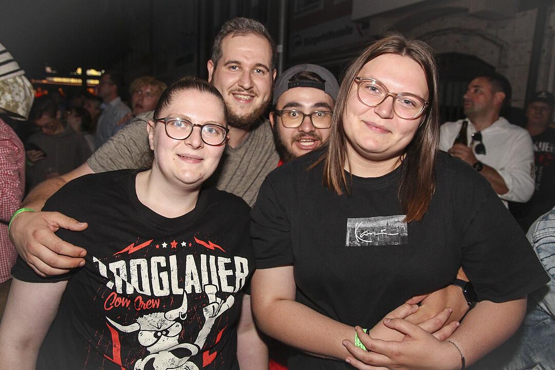 Troglauer - Heavy Volxmusic!