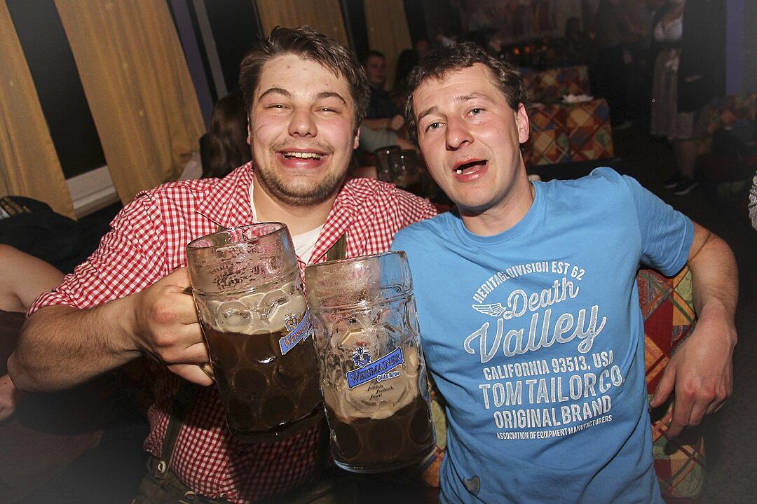 Heavy Volxmusic im Tanzcenter