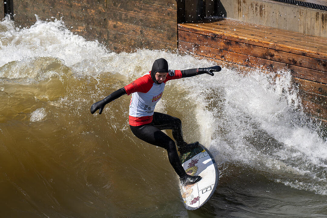 Die Surferwelle mitten in Nürnberg