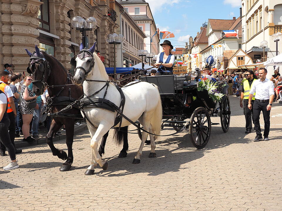 Großer historischer Festzug durch Bad Kissingen!