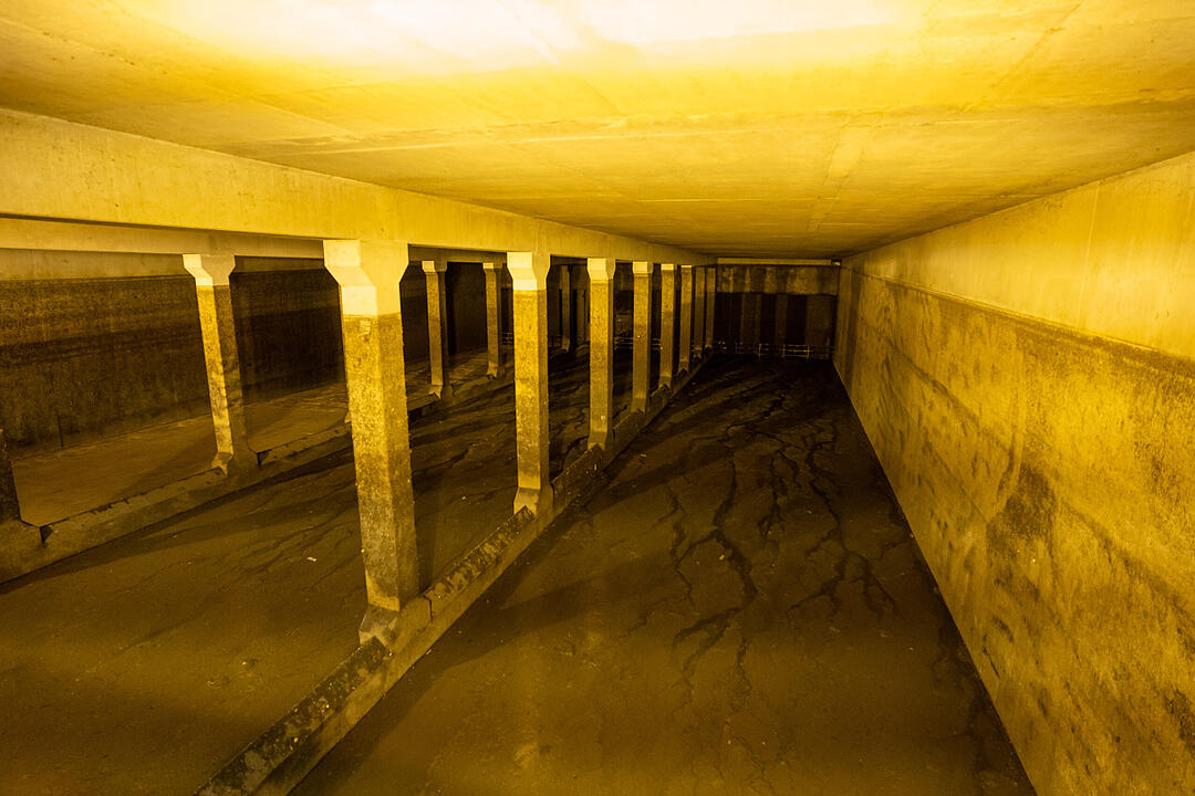 Impressionen von Müll-Verwandlungs-Anlage und Regenüberlaufbecken