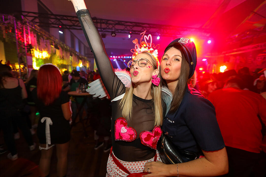 Beste Partystimmung in der Stadthalle