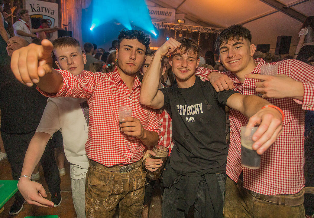 Die Cover- und Partyband "Tasty 7" spielten am Samstag.