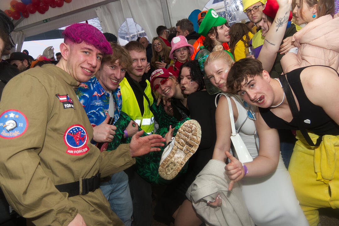 Faschingsumzug und After-Zug-Party