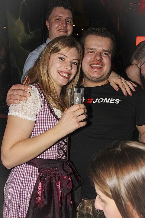 Klasse Party-Stimmung  am ersten Weihnachtsfeiertag