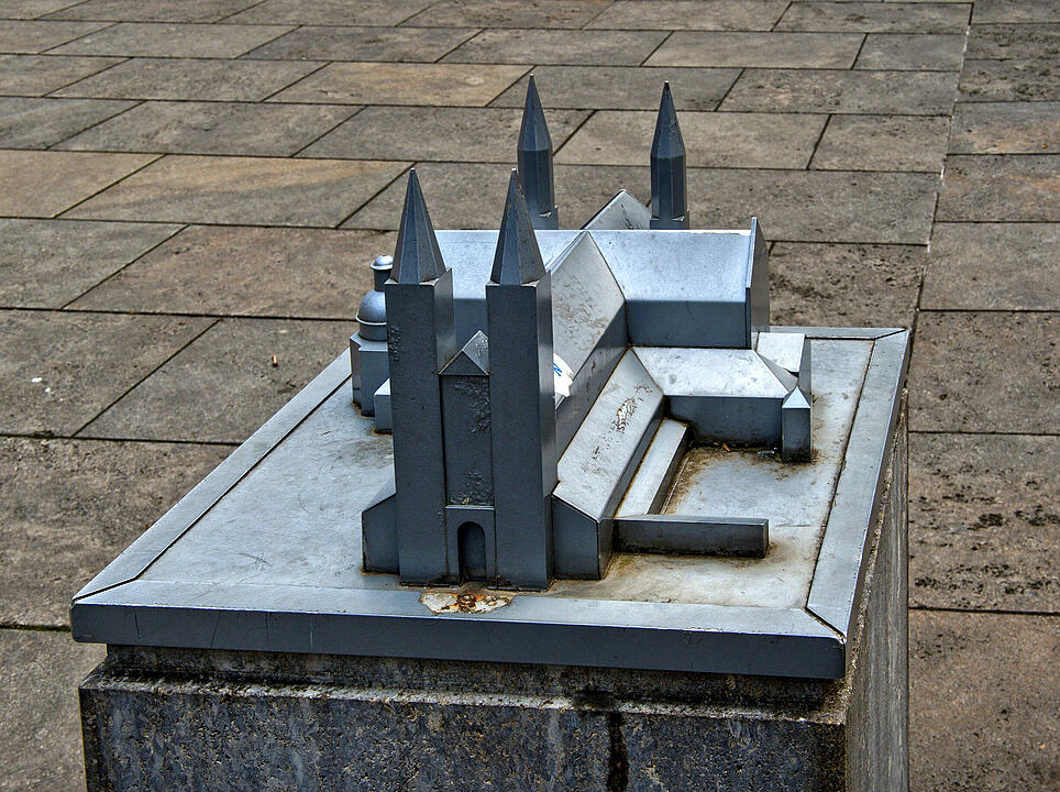 Der Dom ist die Bischofskirche des Bistums Würzburg