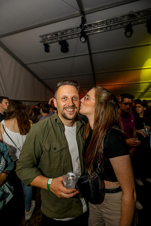 Partyzeltdorf mit 5 Areas!