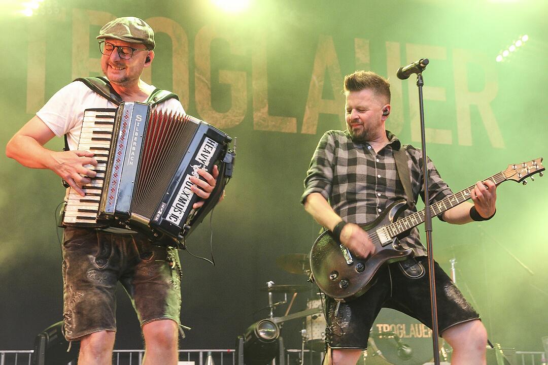 Troglauer - Heavy Volxmusic!