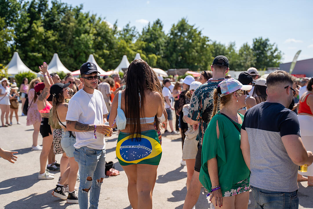 Mit vielen internationalen und nationalen Live-Acts!