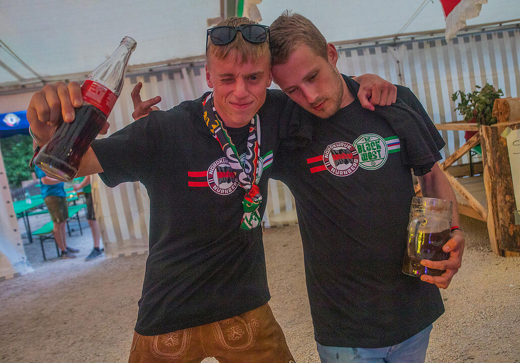 Die Cover- und Partyband "Tasty 7" spielten am Samstag.