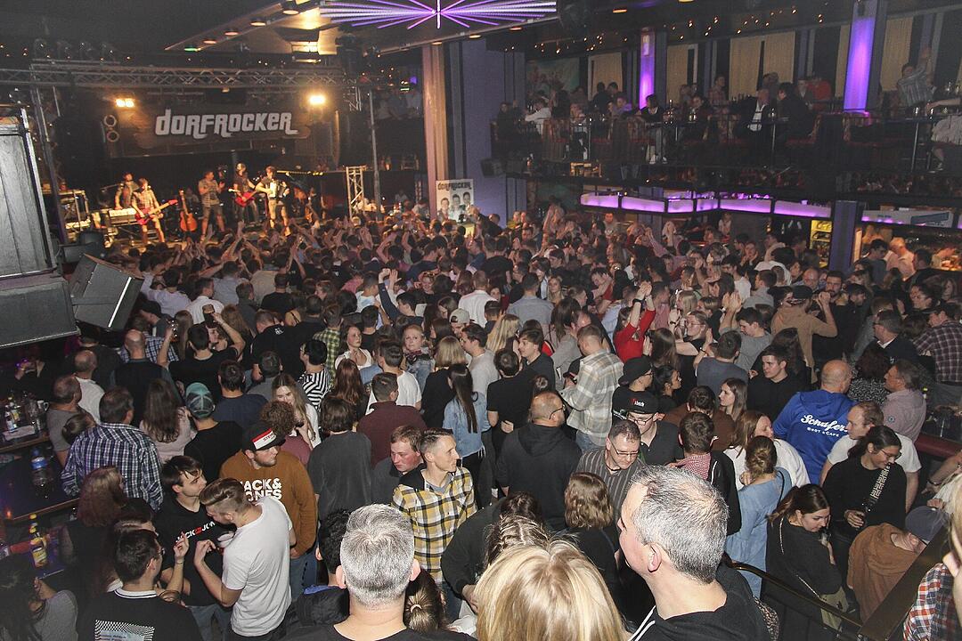Klasse Party-Stimmung  am ersten Weihnachtsfeiertag