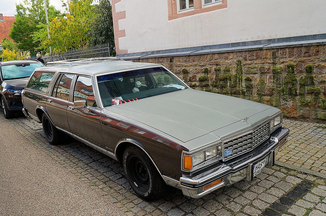 Historische Automobile und Motorräder