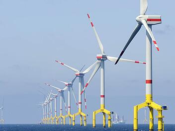 Windpark in der Nordee Foto: Ingo Wagner, dpa