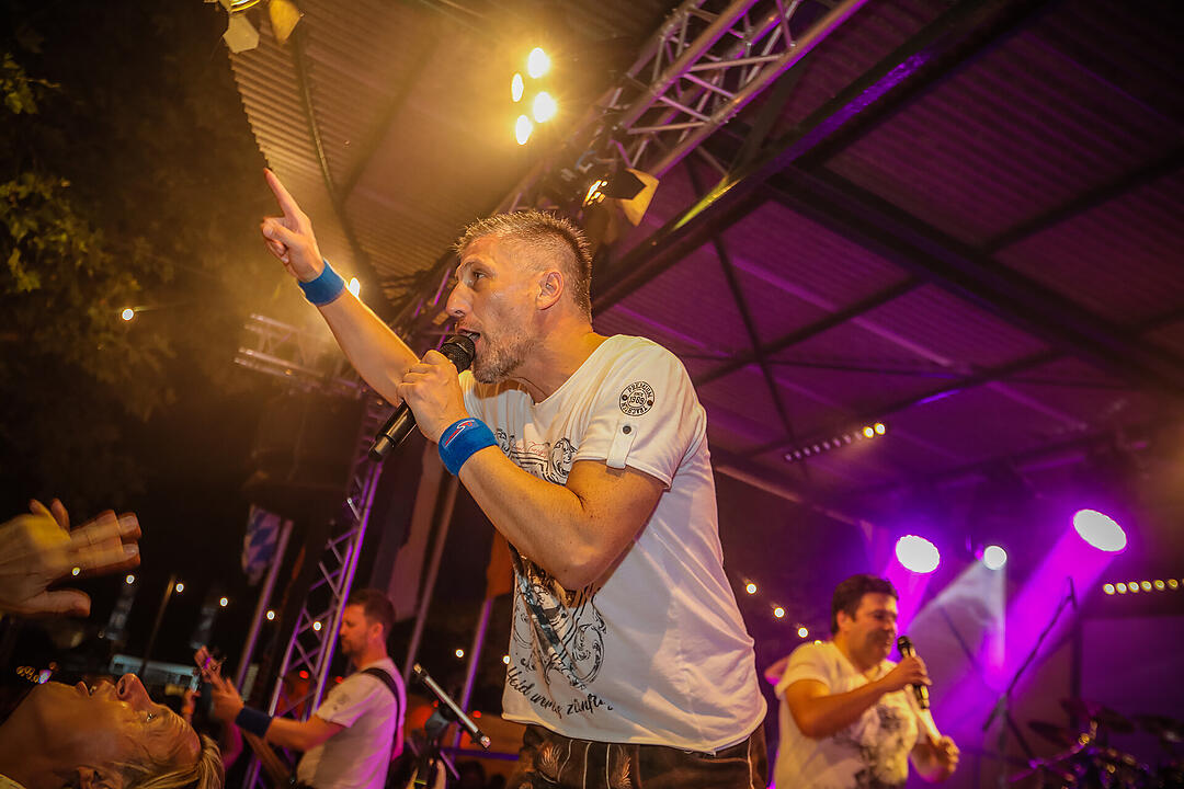 Impressionen vom größten Weinfest in Franken!