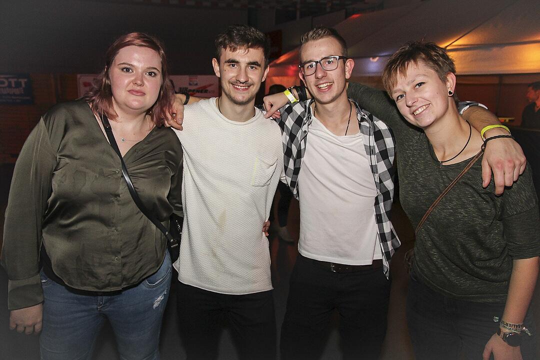 Es spielte die Partyband "Musik die3".