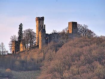 Die Landschaft um Gerolstein herum ist einmalig - wie hier bei der Kasselburg zu sehen.