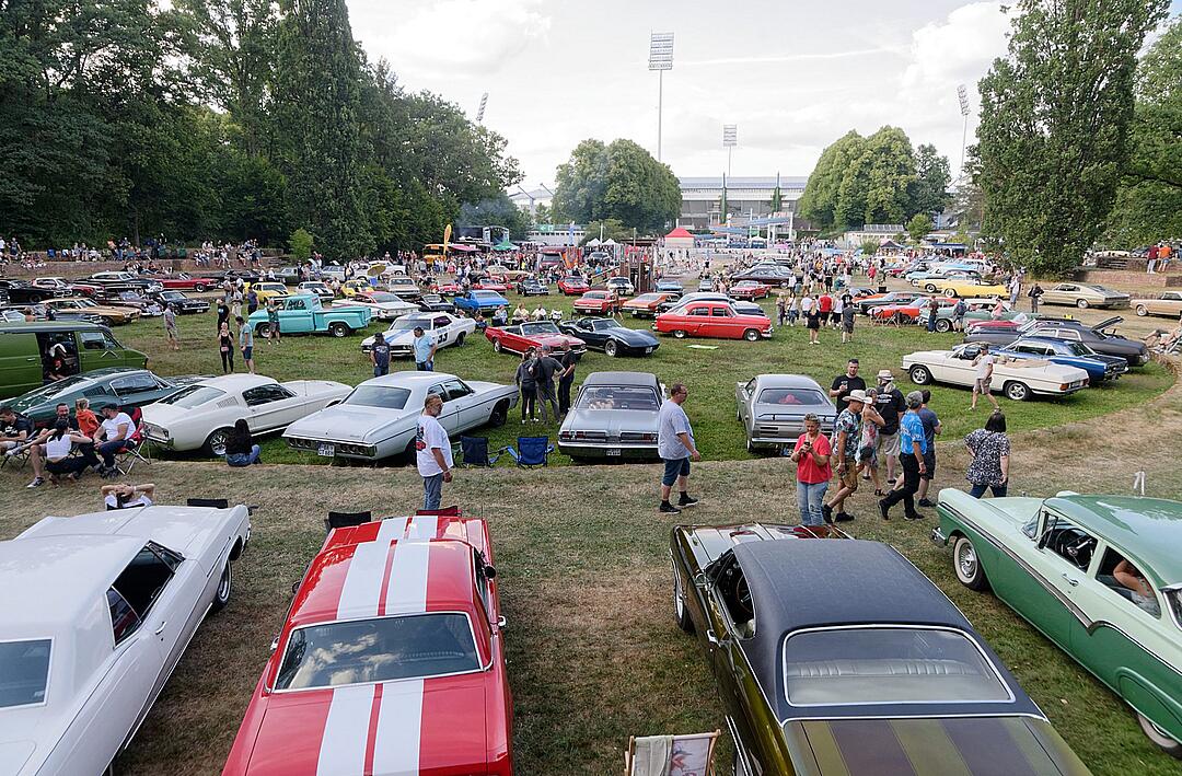 Oldtimer, Live Musik und vieles mehr!