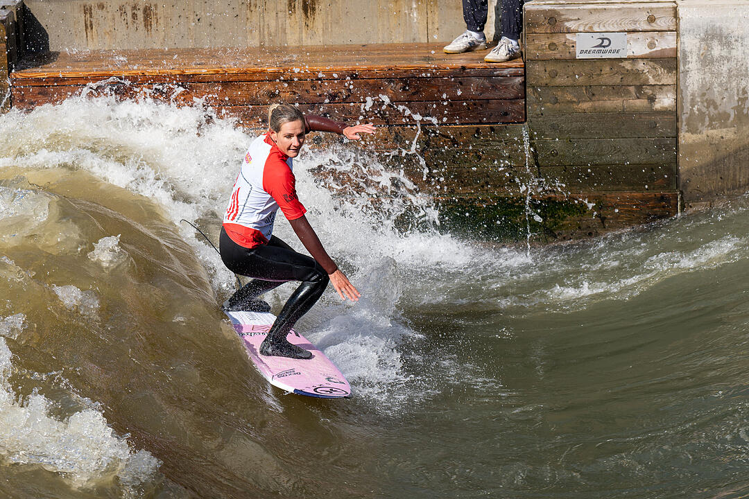 Die Surferwelle mitten in Nürnberg