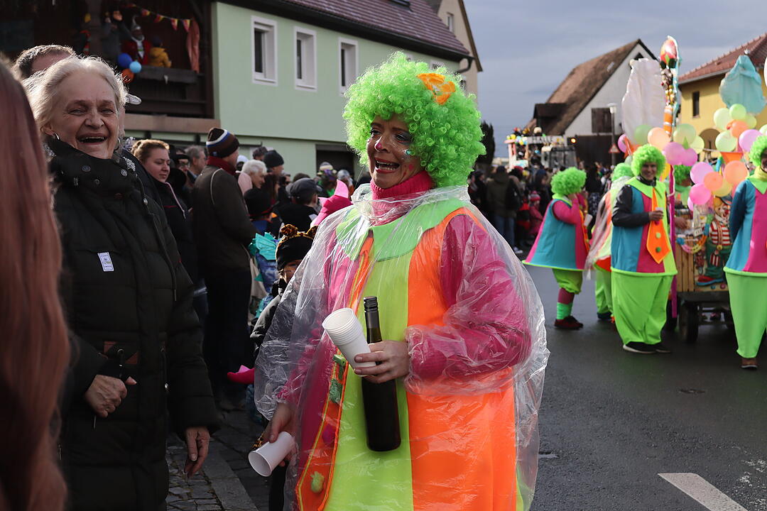 Die Hauptstrasse wurde zur Partymeile