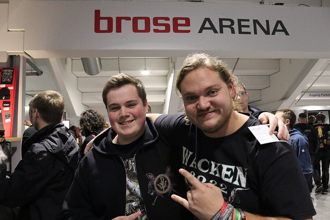 Powerwolf hat die Arena wahrlich zum Kochen gebracht!