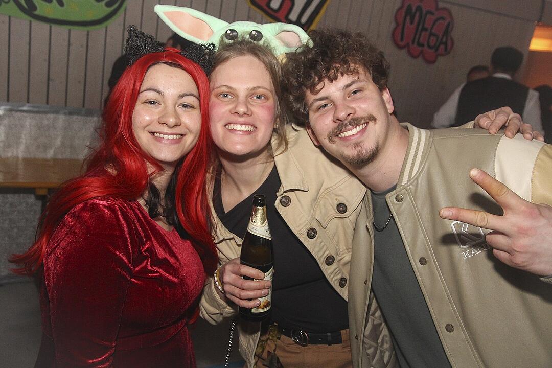 Beste Stimmung beim Kupferberger Blütenfasching!
