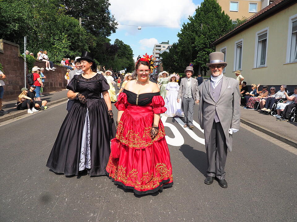 Großer historischer Festzug durch Bad Kissingen!