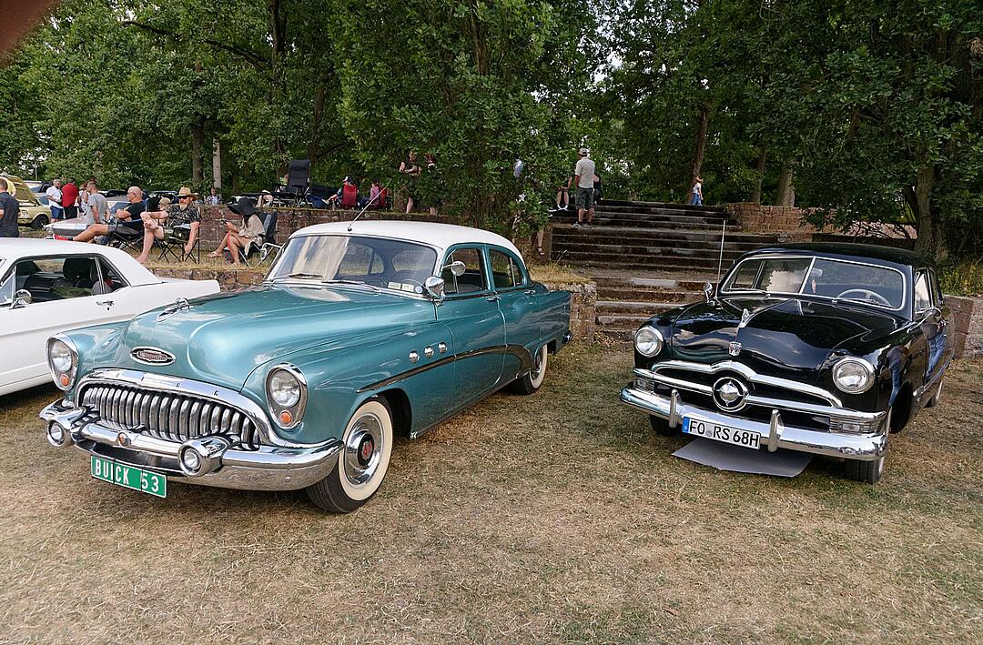 Oldtimer, Live Musik und vieles mehr!