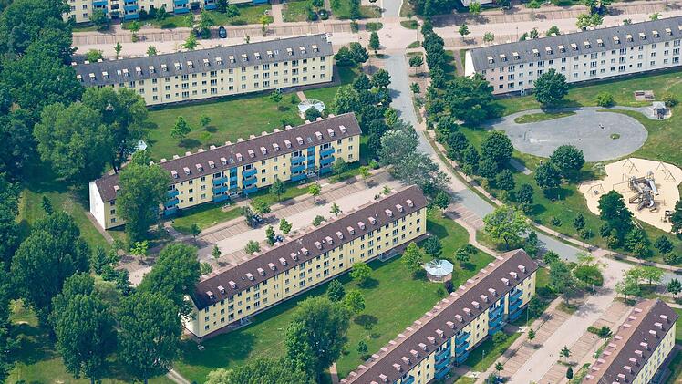 Die ehemalige Flynn-Housing-Area der US-Streitkräfte in Bamberg. Hier entsteht die zweite Ankunfts- und Rückführungseinrichtung für Flüchtlinge aus Balkanländern.  Foto: Ronald Rinklef