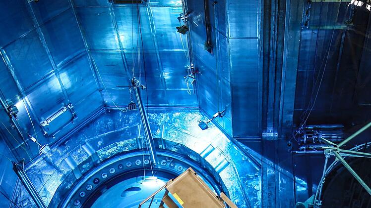 Abklingbecken im KKW Grafenrheinfeld Der Rückbau erfolgt hier mit Hilfe von Robotern unter Wasser. Matthias Hoch