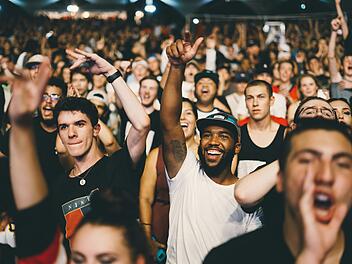 Ob Sport oder Konzert - eine mitreißende Show begeistert das Publikum.