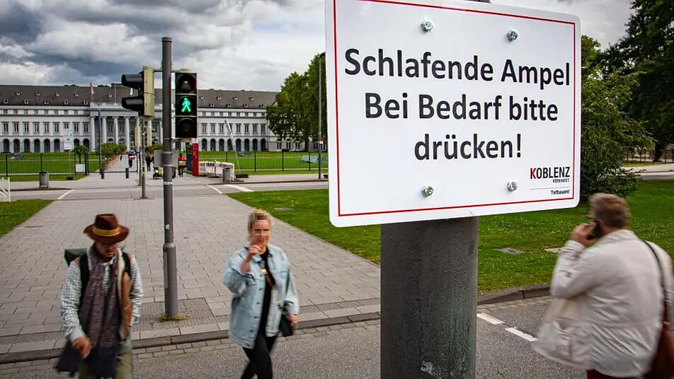 Schlafende Ampel in Koblenz