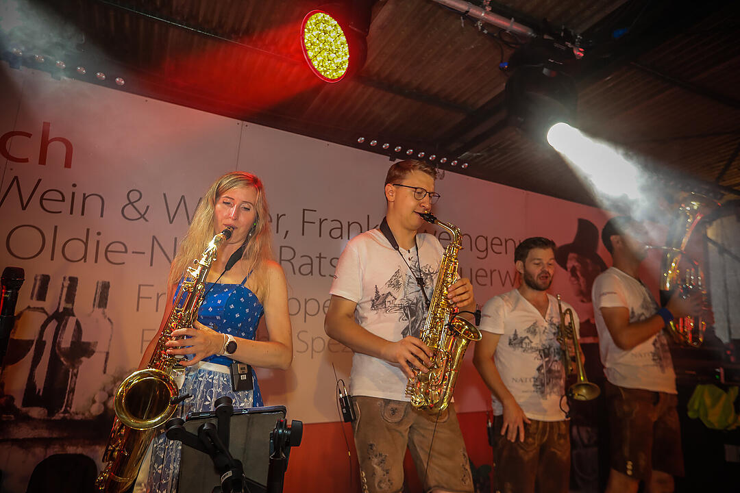 Impressionen vom größten Weinfest in Franken!