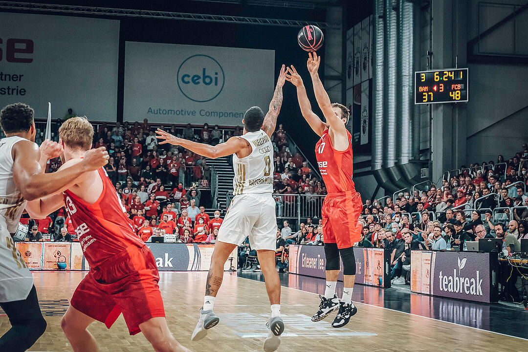 Impressionen vom Pokalachtelfinale