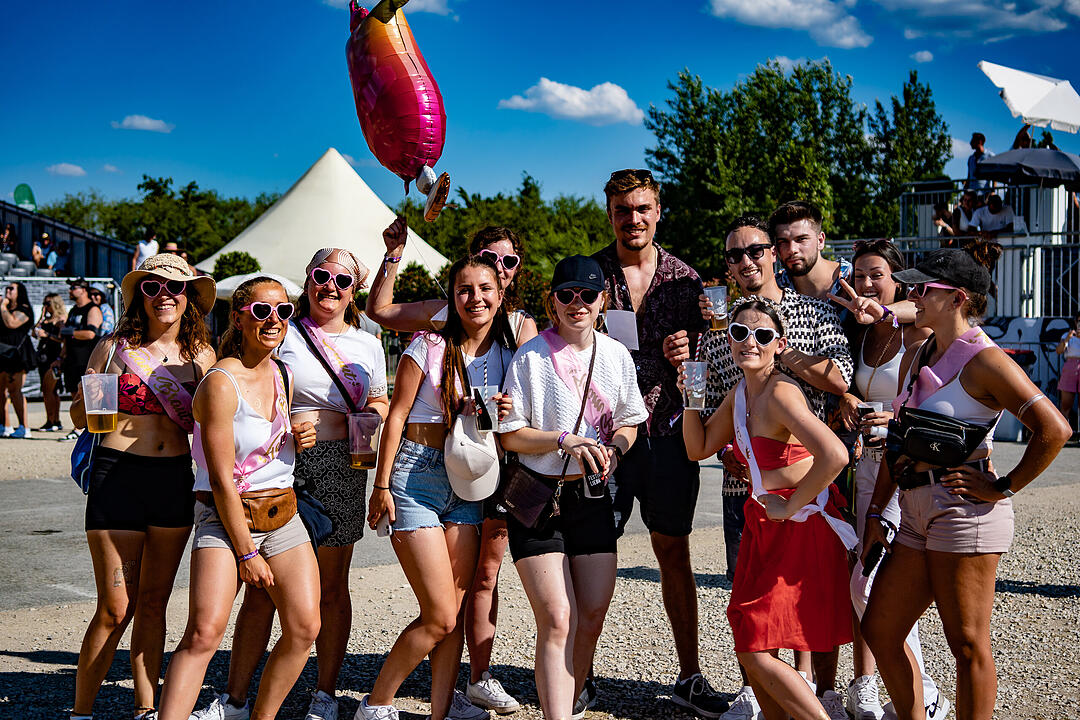 Mit vielen internationalen und nationalen Live-Acts!