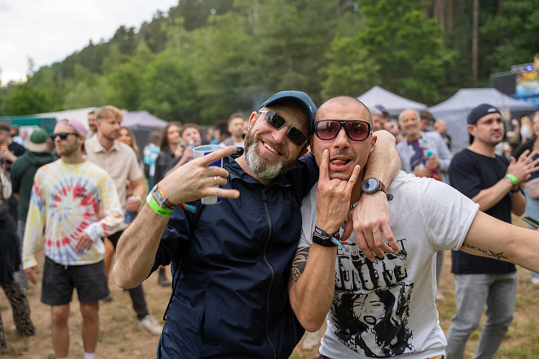Sommer. Sonne. Tanzen. Techno. Bass!