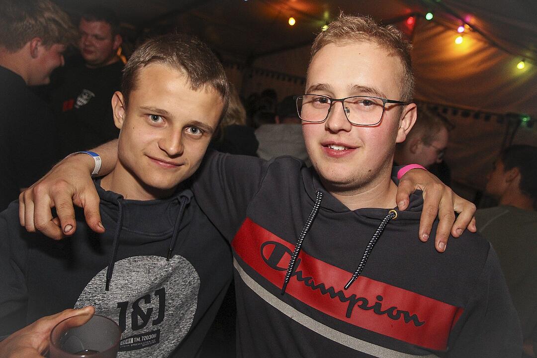Mit der Partyband "Popnach8"!