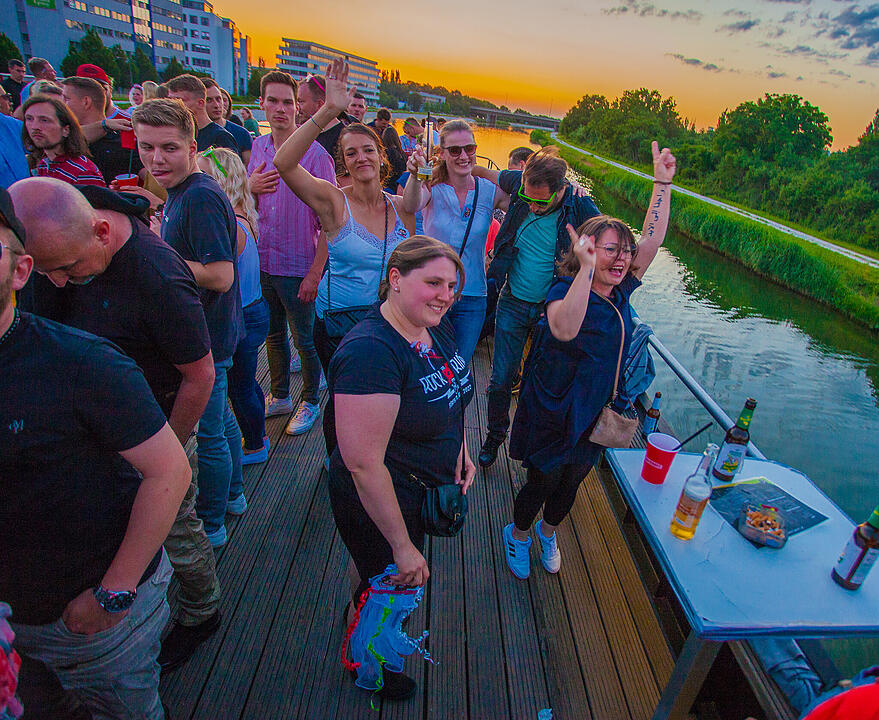 Bayern 3 Partyschiff in Fürth