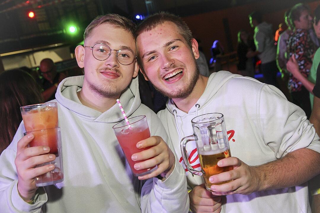 Es spielte die Partyband "Musik die3".